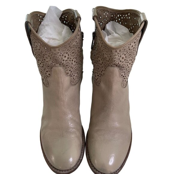 Via Maestra Vintage Womens Boots Size 39 Beige Perforated Leather Made In Italy - Picture 14 of 16